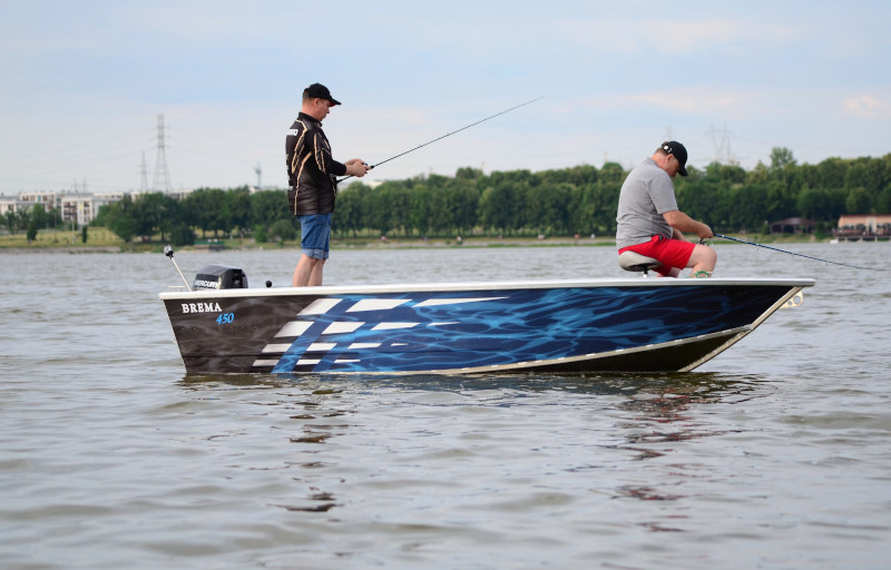 Motorboot Brema Fishing Pro V 450