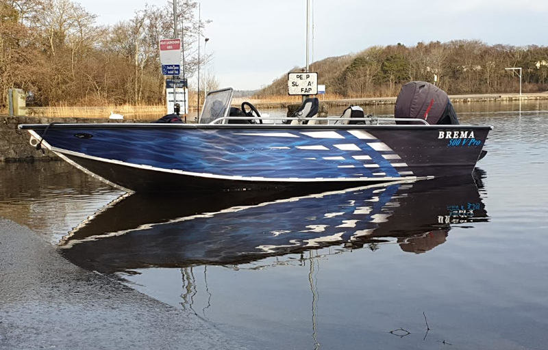 Motorboot Brema Edge 530 Console