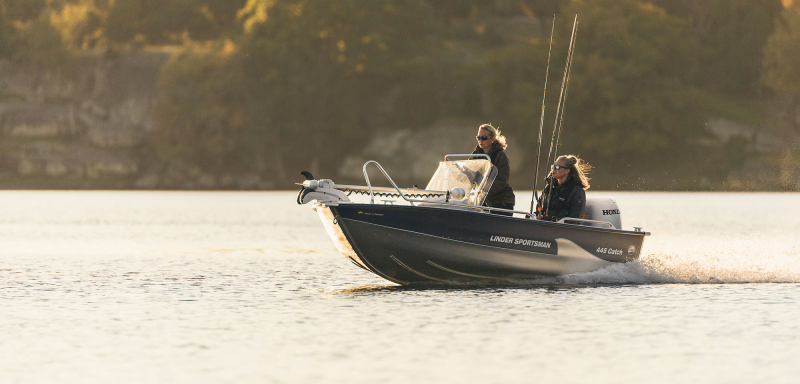 Motorboot Linder SPORTSMAN 445 CATCH mit HONDA - Motor BF 30 LRTU und GARMIN-Kartenplotter 9