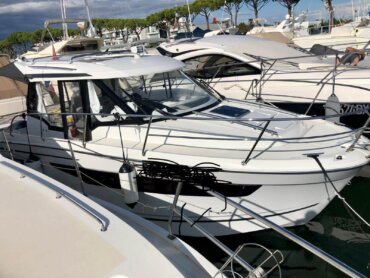 Motorboot Jeanneau Merry Fisher 895