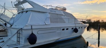 Motorboot Ferretti 46