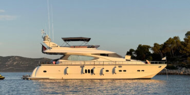 Motorboot Elegance 64 Garage