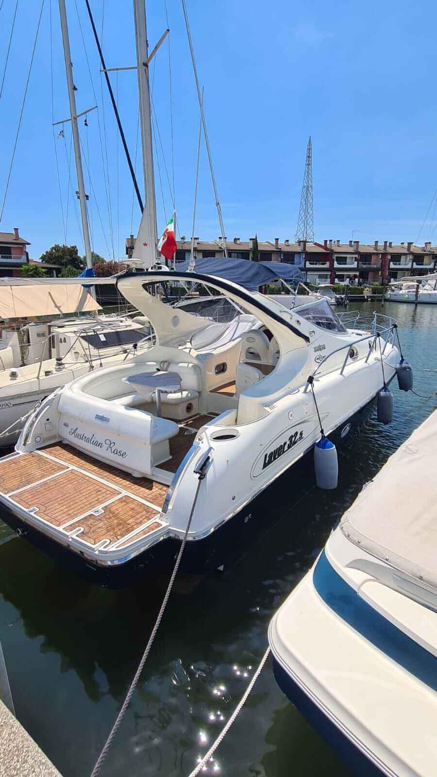 Motorboot Salpa Laver 32.5