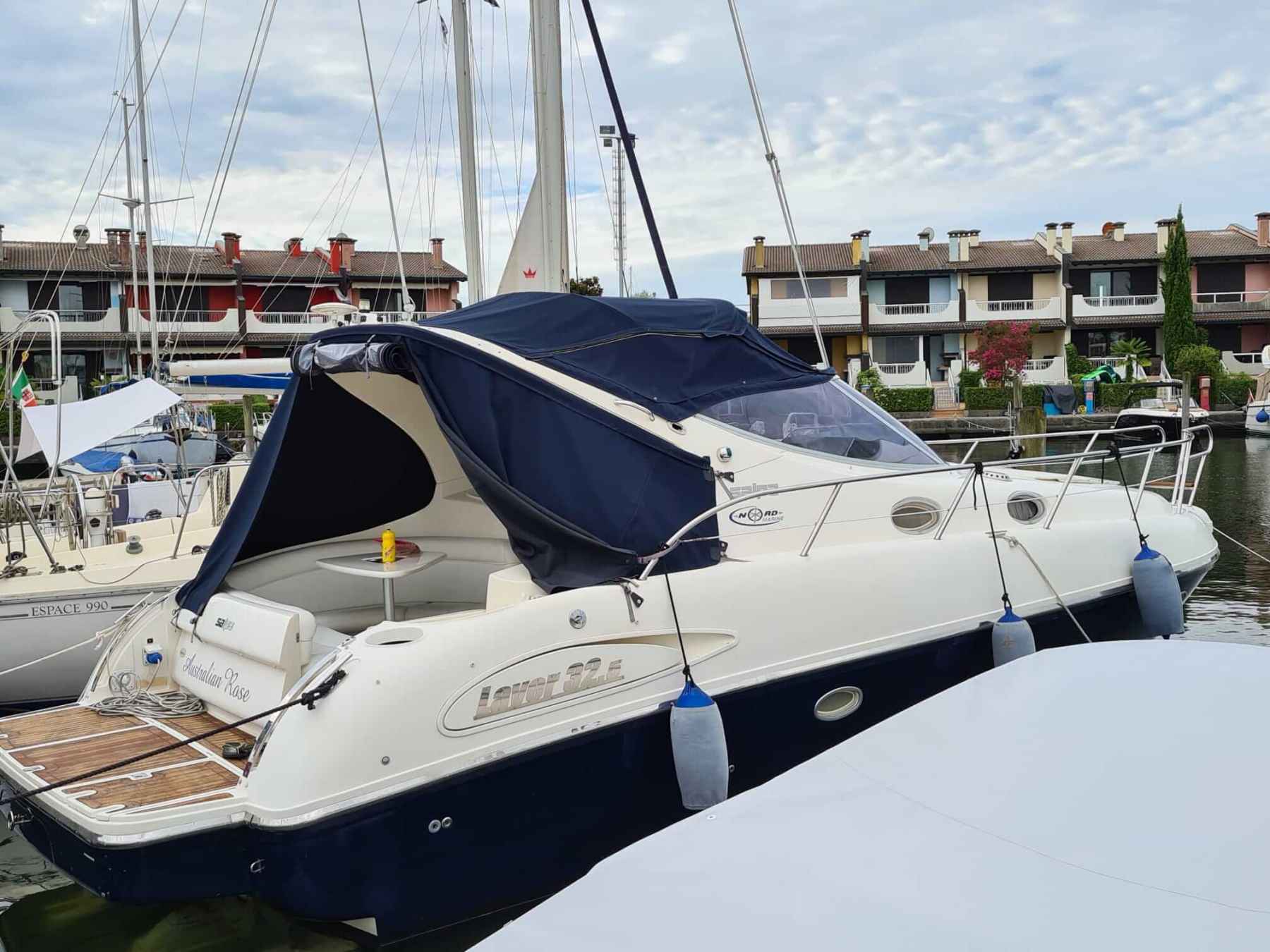 Motorboot Salpa Laver 32.5