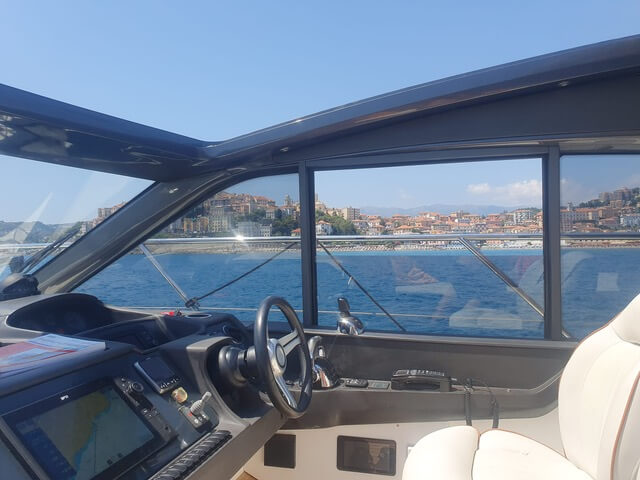 Motorboot Princess V48