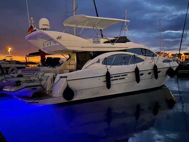 Motorboot Azimut 46