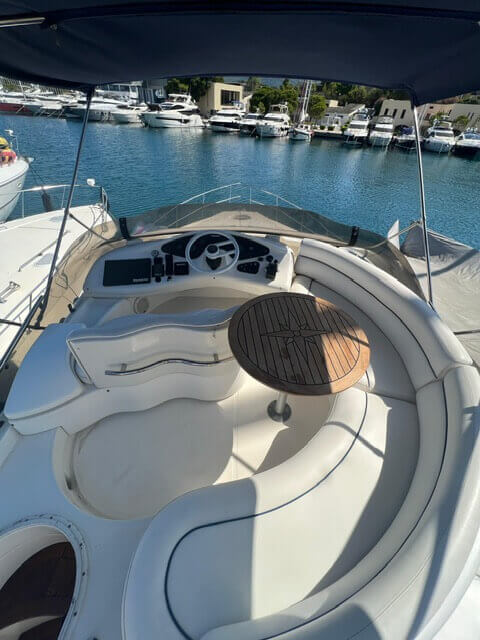 Motorboot Azimut 42