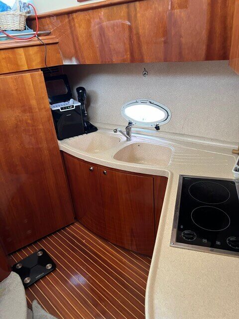Motorboot Azimut 42