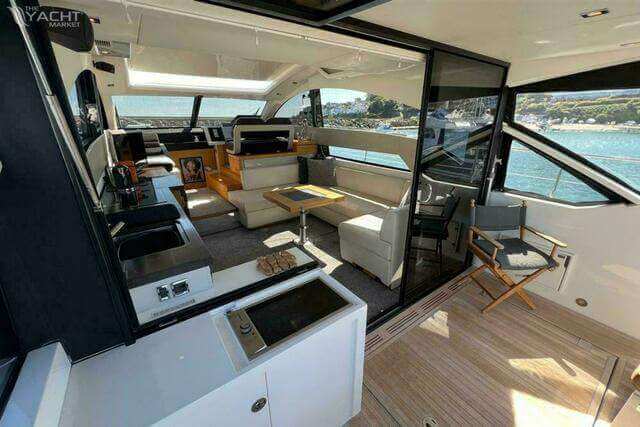 Motorboot Fairline 50 GT
