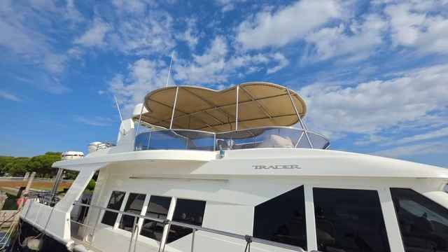 Motorboot Trader 64 Sunliner