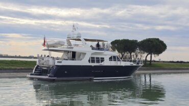 Motorboot Trader 64 Sunliner