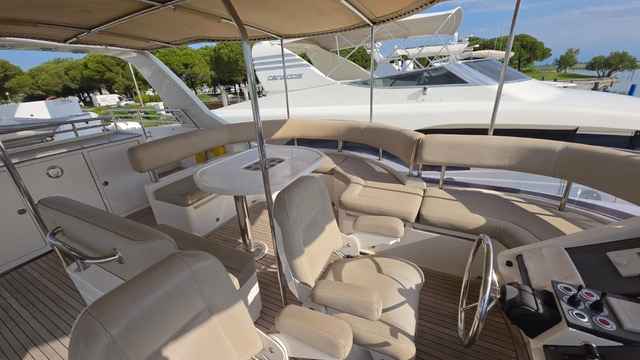 Motorboot Trader 64 Sunliner