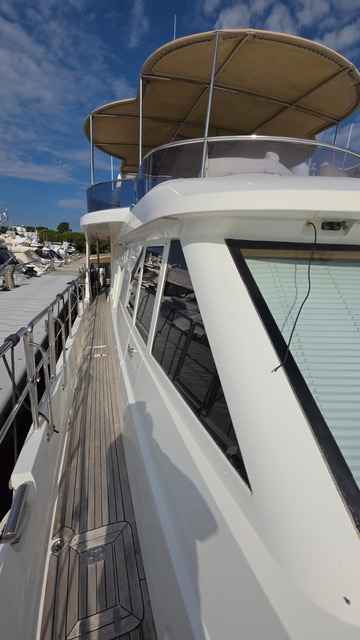 Motorboot Trader 64 Sunliner