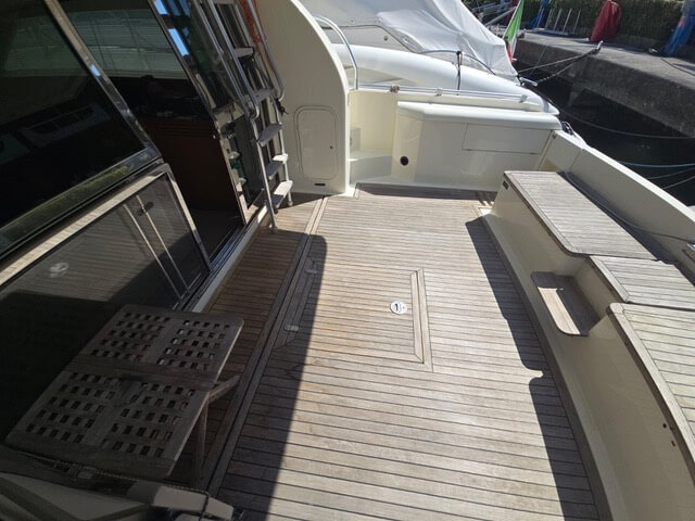 Motorboot Ferretti 150