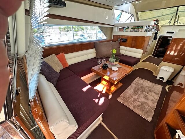 Motorboot Ferretti 150