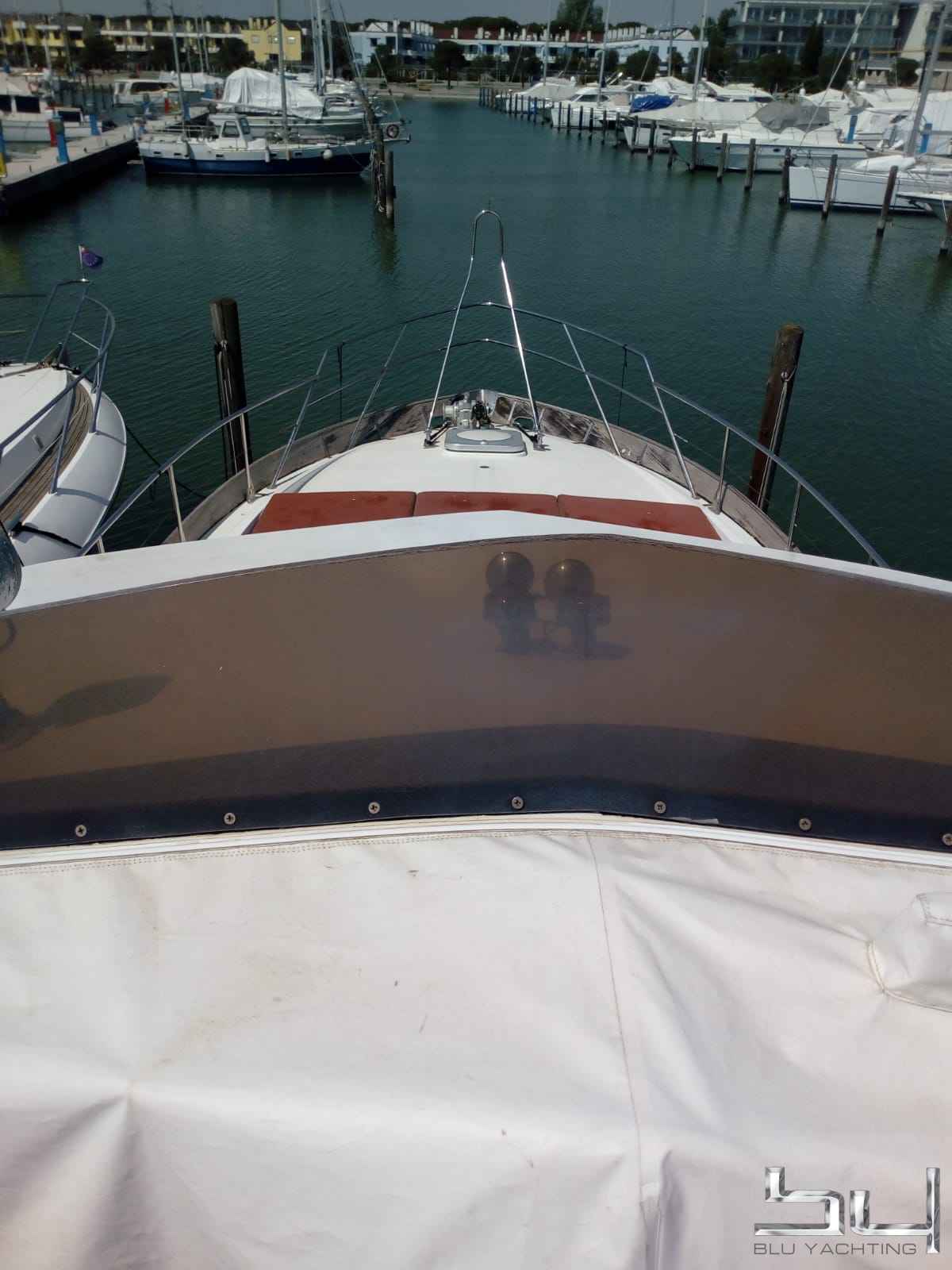 Motorboot Posillipo Tobago 47