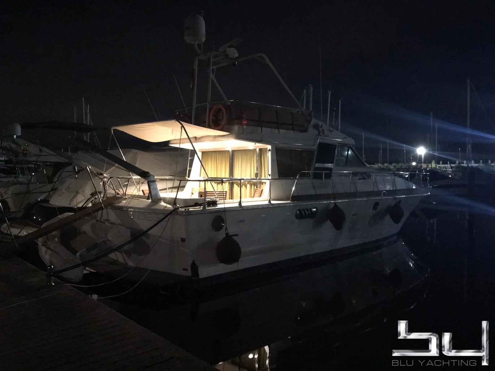 Motorboot Posillipo Tobago 47