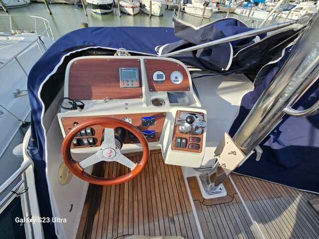 Motorboot Nimbus 340 Commander