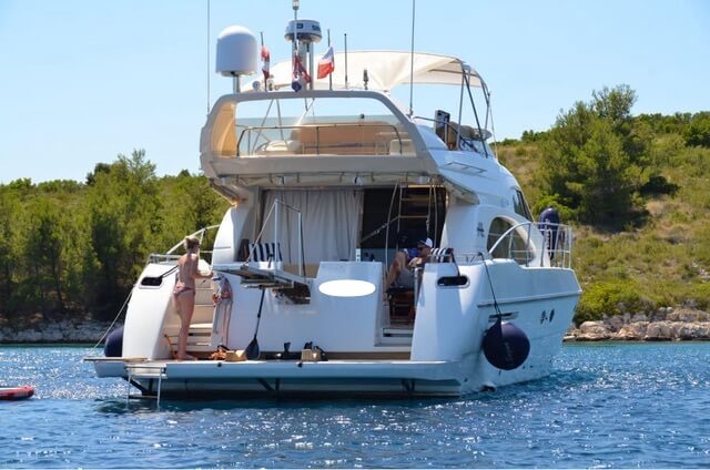 Motorboot Azimut 54/58