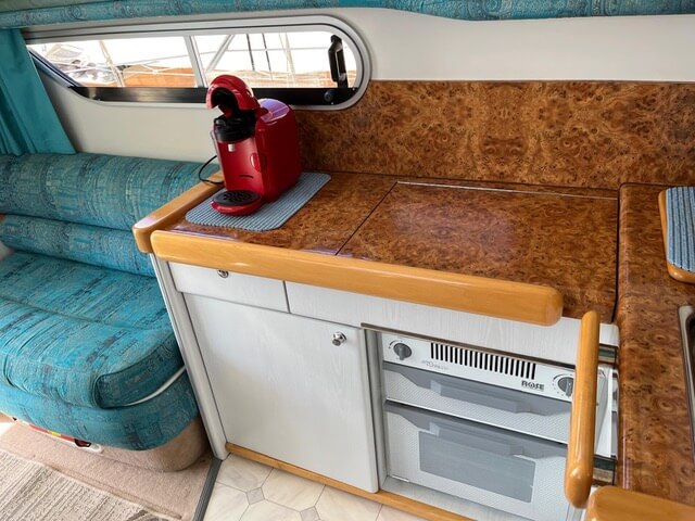 Motorboot Sealine 330 Fly
