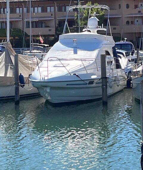 Motorboot Sealine 330 Fly