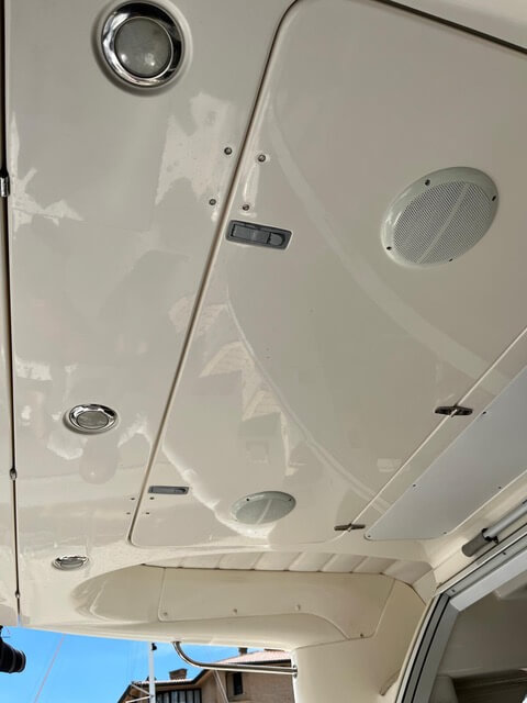 Motorboot Sealine 330 Fly