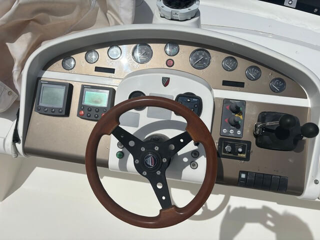 Motorboot Fairline 55 Squadron