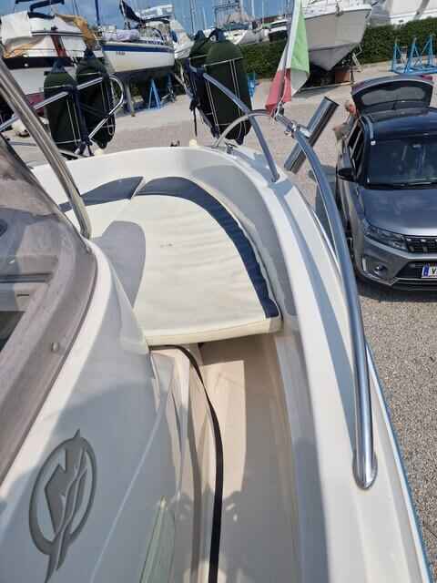 Motorboot Quicksilver 555