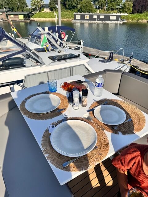 Motorboot Beneteau Antares 11