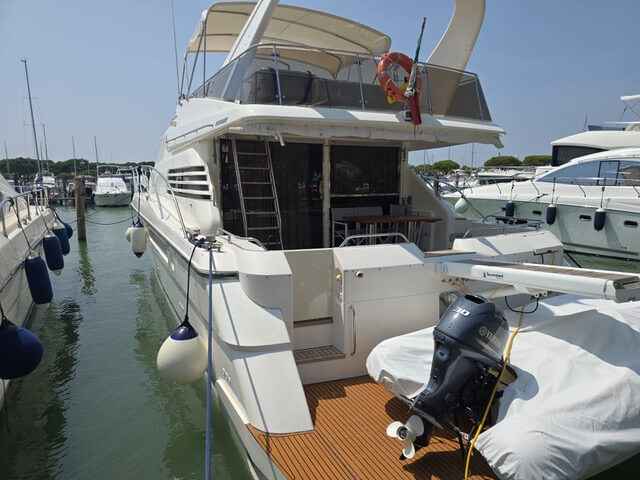 Motorboot Fairline 62/65 Squadron