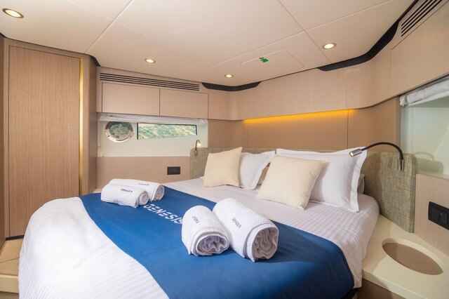 Motorboot Azimut 60 Fly -HT