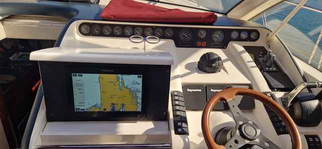 Motorboot Princess V52
