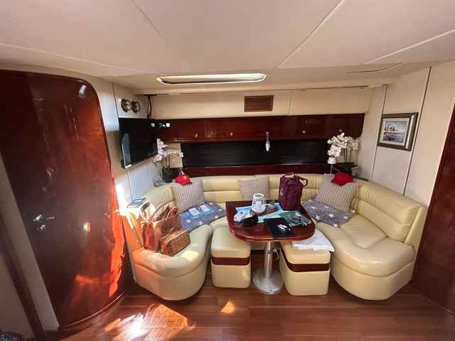 Motorboot Princess V52