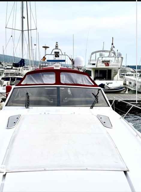 Motorboot Princess V52