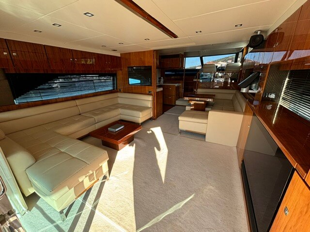 Motorboot Fairline 65 SQUADRON