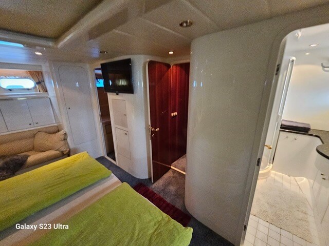 Motorboot Elegance 70 Flybridge