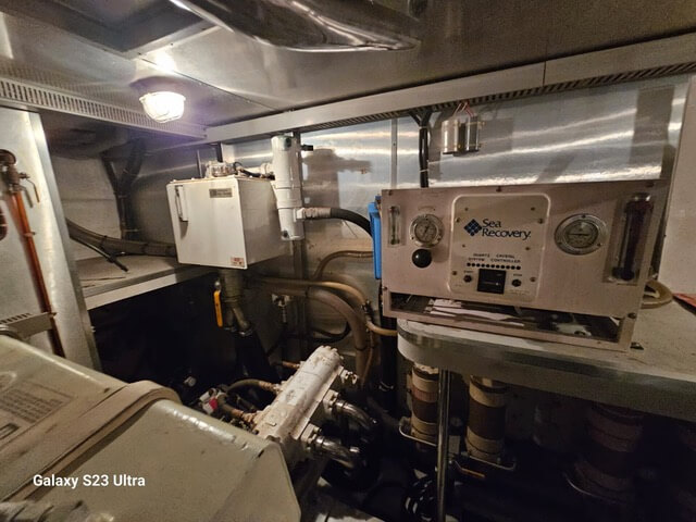 Motorboot Elegance 70 Flybridge