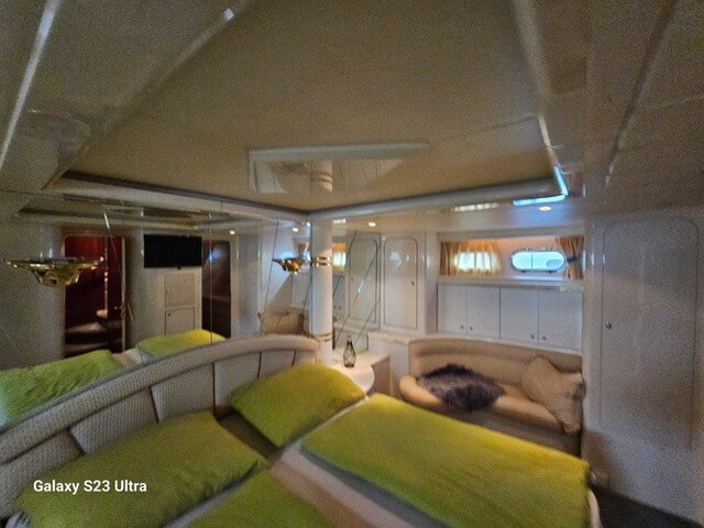 Motorboot Elegance 70 Flybridge