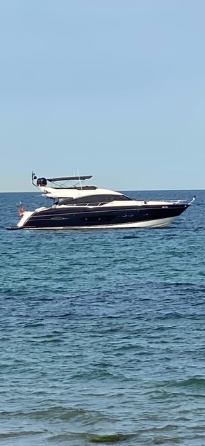 Motorboot Princess S72
