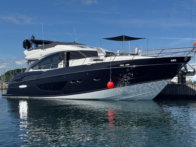 Motorboot Princess S72