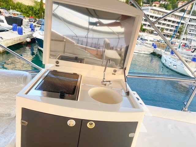 Motorboot Cayman 62 Cyber