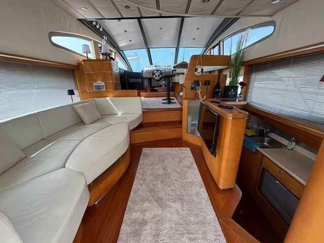 Motorboot Numarine 54 Flybridge