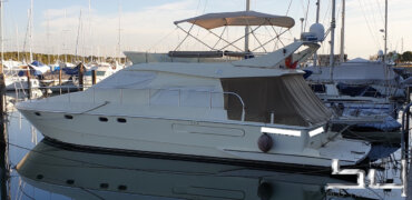 Motorboot Ferretti 150