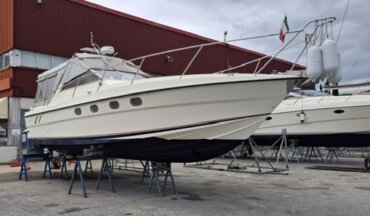 Motorboot Fairline 33 Targa