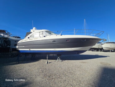 Motorboot Bavaria 35 HT