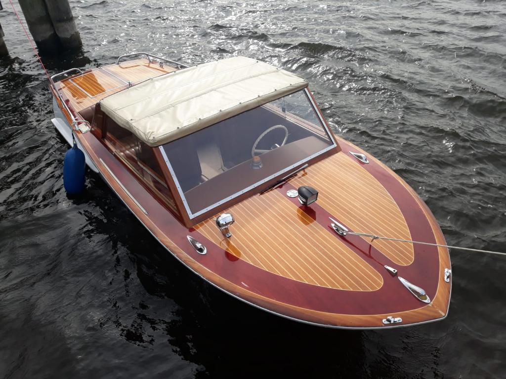 Motorboot Caminada unbekannt