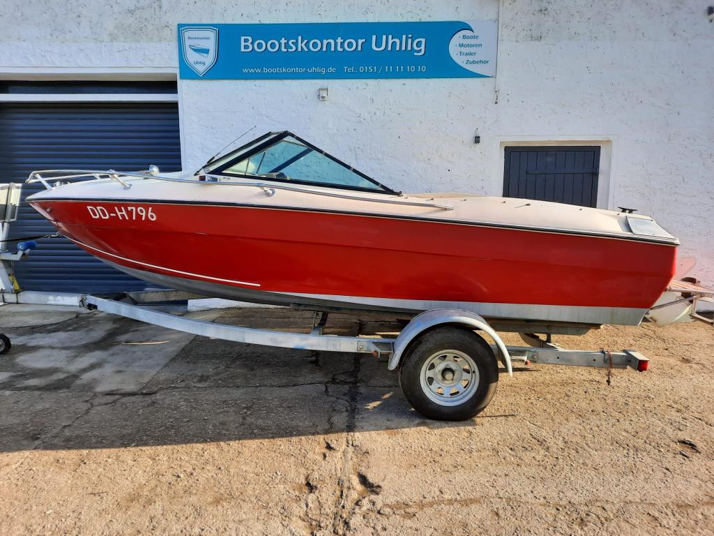 Motorboot Reinell V1701