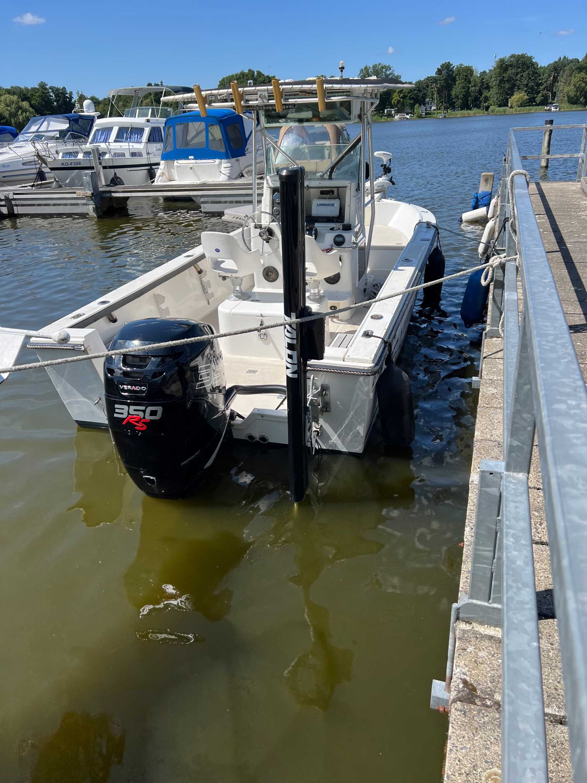 Motorboot Robalo 2120