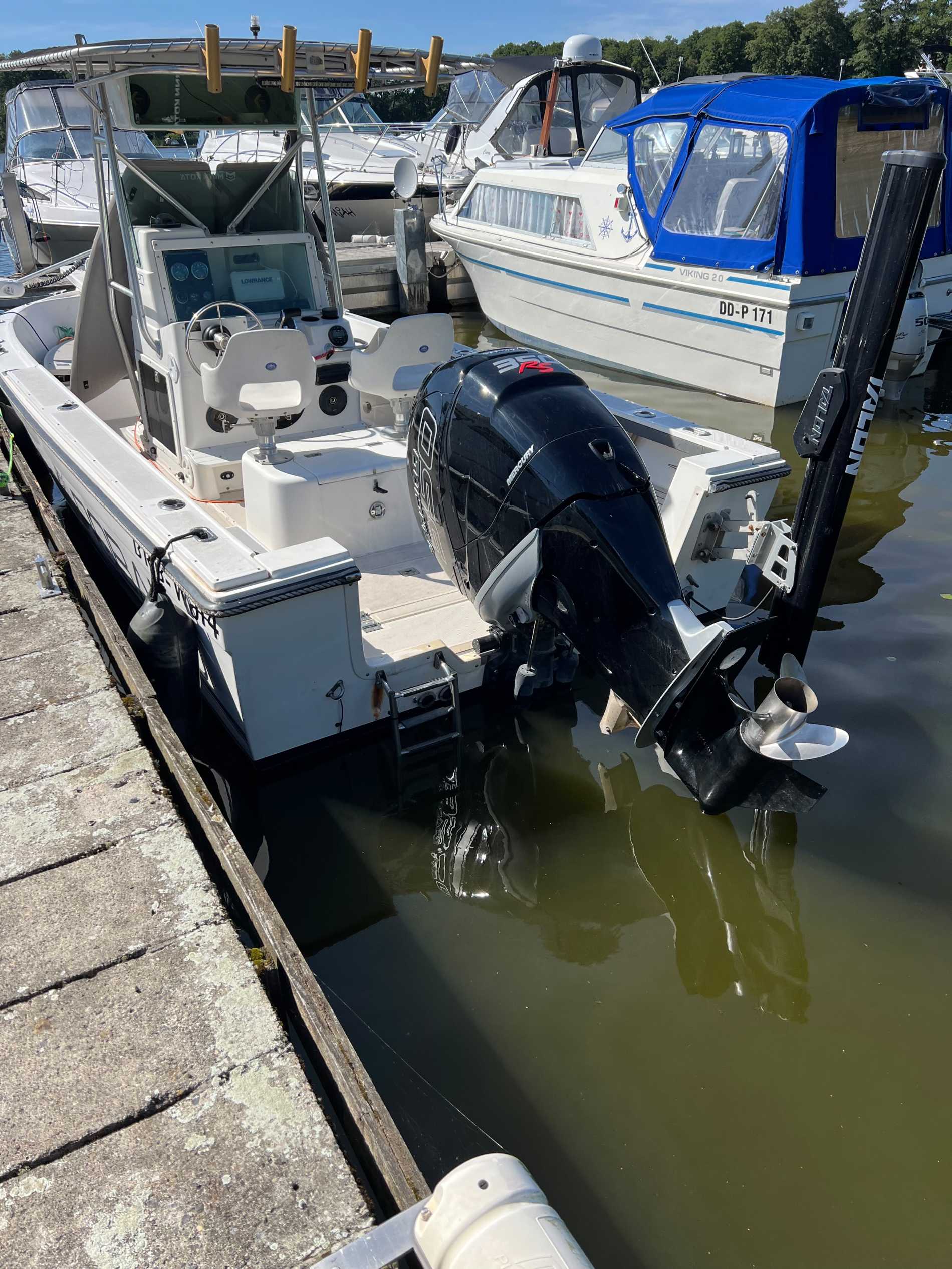 Motorboot Robalo 2120