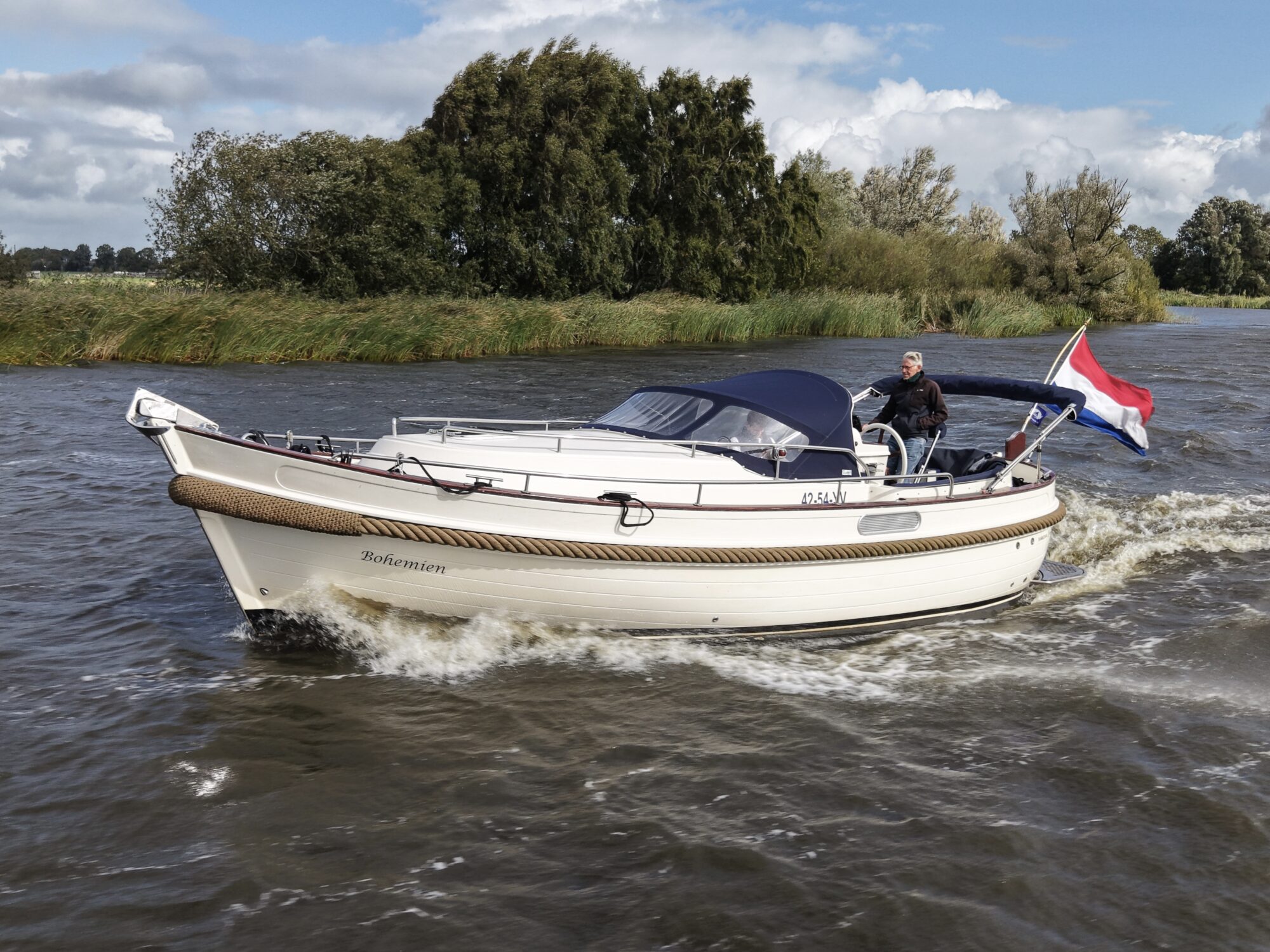 Motorboot Makma Caribbean 31 MK II “Bohemien”